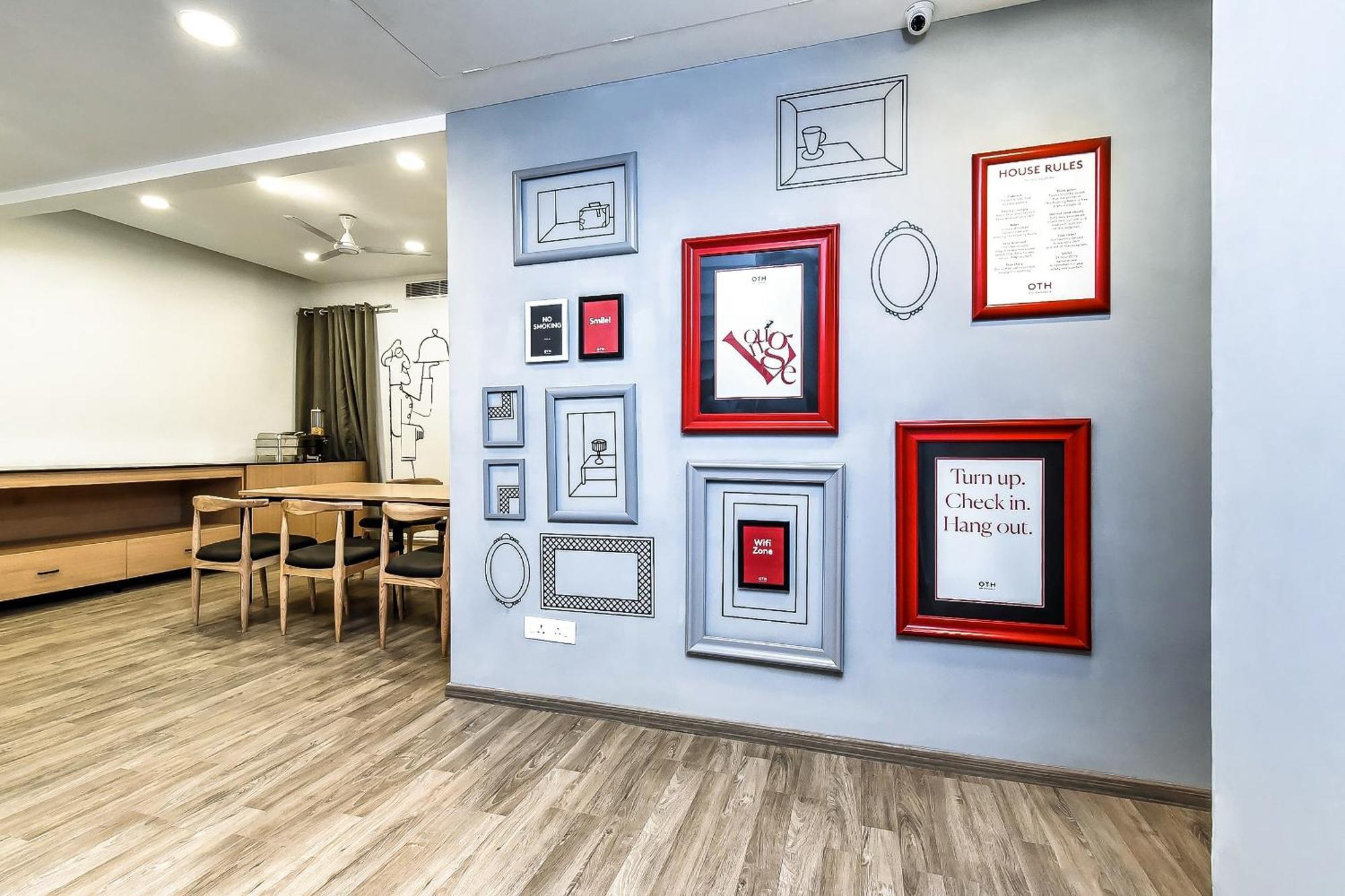 Townhouse S Continental Hotell Hyderabad Exteriör bild